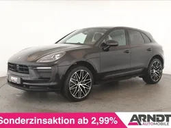 Tiefschwarzmetallic Gebraucht 2023 Porsche Macan Chrono SUV | 80.884 € (Teuer)