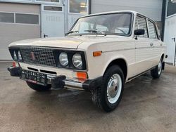 Beige Gebraucht 1986 Lada 2106 Limousine | 6.000 €