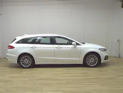 Weiss Gebraucht 2020 Ford Mondeo Titanium Kombi | 11.490 € (Guter Preis)