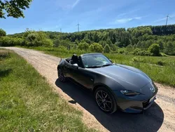 Grau Gebraucht 2017 Mazda MX5 Sports-Line Cabrio | 18.000 € (Guter Preis)