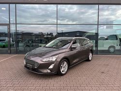 Grau Gebraucht 2021 Ford Focus Kombi | 13.990 € (Fairer Preis)