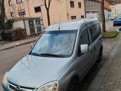 Blau Gebraucht 2004 Opel Combo Van / Kleinbus | 1.700 €