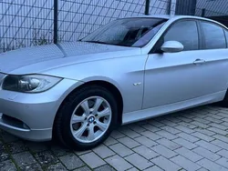 Grau Gebraucht 2008 BMW 320 Sport Line Limousine | 7.990 € (Etwas zu teuer)