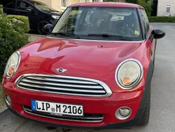 Rot Gebraucht 2008 Mini ONE Kleinwagen | 850 €