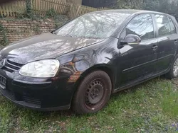 Schwarz Gebraucht 2006 VW Golf V Comfortline Limousine | 850 € (Superpreis)