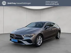 Mountaingrau metallic Gebraucht 2024 Mercedes CLA180 Shooting Brake Advanced Kombi | 28.400 € (Guter Preis)