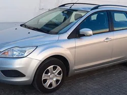 Silber Gebraucht 2010 Ford Focus Kombi | 1.850 € (Guter Preis)