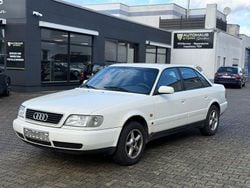 Weiß Gebraucht 1994 Audi 100 Limousine | 1.990 €
