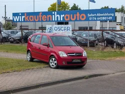 Rot Gebraucht 2004 Opel Meriva Basis Van / Kleinbus | 3.999 € (Teuer)