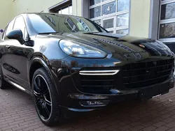Schwarz Gebraucht 2017 Porsche Cayenne Turbo S SUV | 67.990 € (Superpreis)