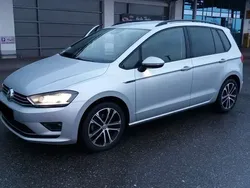 Silber Gebraucht 2015 VW Golf Sportsvan LOUNGE Van / Kleinbus | 12.000 € (Fairer Preis)
