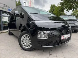Schwarz Gebraucht 2024 Hyundai Staria Van | 43.999 €