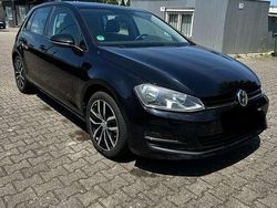Schwarz Gebraucht 2013 VW Golf VII Kleinwagen | 9.800 € (Fairer Preis)