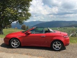 Rot Gebraucht 2007 Alfa Romeo Spider Cabrio | 16.350 € (Teuer)