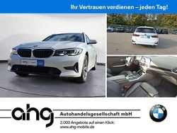 Weiß Gebraucht 2019 BMW 330 Sport Line Kombi | 22.690 € (Guter Preis)