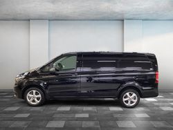 Schwarz obsidianschwarz Gebraucht 2022 Mercedes e-Vito Van / Kleinbus | 23.205 € (Fairer Preis)