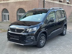 Schwarz Gebraucht 2019 Peugeot Rifter Allure Van / Kleinbus | 13.999 € (Superpreis)