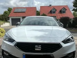Weiß Gebraucht 2020 Seat Leon FR Limousine | 19.500 € (Fairer Preis)