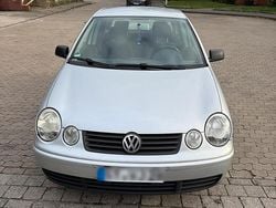 Silber Gebraucht 2003 VW Polo Kleinwagen | 750 € (Guter Preis)