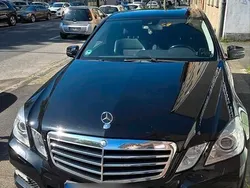 Schwarz Gebraucht 2009 Mercedes E350 Limousine | 8.000 € (Guter Preis)