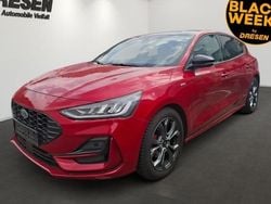 Rot Gebraucht 2024 Ford Focus ST-Line X Limousine | 22.990 € (Guter Preis)