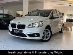 Weiß Gebraucht 2017 BMW 218 Gran Tourer Sport Line Van / Kleinbus | 15.975 € (Guter Preis)