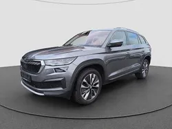 Grau Gebraucht 2022 Skoda Kodiaq Tour SUV | 32.849 € (Superpreis)