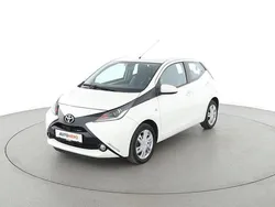 Weiß Gebraucht 2016 Toyota Aygo X-play Kleinwagen | 8.590 € (Fairer Preis)