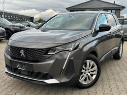 Grau Gebraucht 2023 Peugeot 5008 Allure Van / Kleinbus | 19.516 € (Guter Preis)