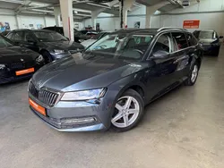 Grau Gebraucht 2021 Skoda Superb Style Kombi | 24.880 € (Guter Preis)