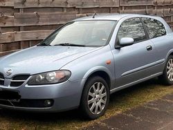 Silber Gebraucht 2004 Nissan Almera Kleinwagen | 350 € (Superpreis)