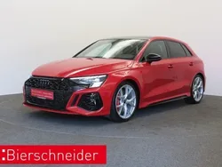 Rot Gebraucht 2023 Audi RS3 Sportback Comfort Kleinwagen | 54.450 €
