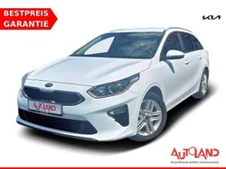Weiß Gebraucht 2018 Kia Ceed Sportswagon 2 Kombi | 15.990 € (Etwas zu teuer)