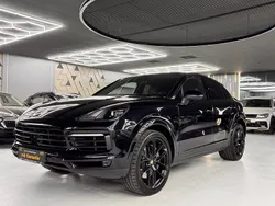 Schwarz Gebraucht 2020 Porsche Cayenne Turbo SUV | 74.990 €