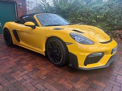 Gelb Gebraucht 2024 Porsche 718 Spyder Cabrio | 159.890 € (Superpreis)