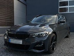 Grau Gebraucht 2021 BMW 320e M Sport Kombi | 29.900 € (Etwas zu teuer)