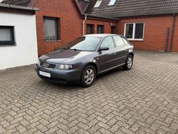 Grau Gebraucht 2000 Audi A3 Limousine | 2.300 € (Etwas zu teuer)