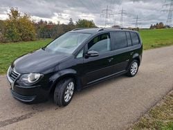 Schwarz Gebraucht 2009 VW Touran Freestyle Van / Kleinbus | 4.300 € (Fairer Preis)