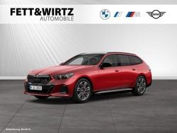 Fire red metallic Gebraucht 2025 BMW i5 Comfort Edition Kombi | 74.800 € (Guter Preis)