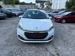 Weiß Gebraucht 2017 Peugeot 208 Active Kleinwagen | 5.900 € (Fairer Preis)