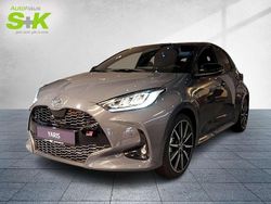 Grau Neu 2025 Toyota Yaris Hybrid Sport Kleinwagen | 32.490 € (Etwas zu teuer)