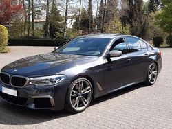 Grau Gebraucht 2018 BMW M550 Performance Limousine | 44.500 € (Fairer Preis)