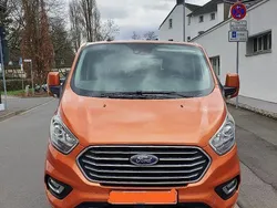 Orange Gebraucht 2020 Ford Tourneo Custom Van / Kleinbus | 22.500 € (Fairer Preis)
