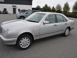 Silber Gebraucht 1999 Mercedes 200 Limousine | 3.300 € (Fairer Preis)