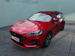 Rot Gebraucht 2024 Ford Focus ST-Line Kombi | 29.149 € (Fairer Preis)