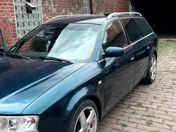 Blau Gebraucht 1997 Audi A6 Kombi | 2.500 €