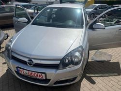 Silber Gebraucht 2004 Opel Astra Limousine | 1.999 € (Fairer Preis)