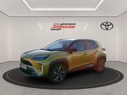 Brass gold metallic (5c2)/ bla Gebraucht 2021 Toyota Yaris Cross Edition SUV | 23.500 € (Fairer Preis)