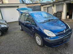 Blau Gebraucht 2004 Citroën Xsara Picasso Van / Kleinbus | 1.800 €