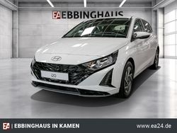 Weiss Gebraucht 2024 Hyundai i20 Trend Kleinwagen | 19.499 € (Fairer Preis)